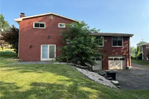 111 Hemlock Ln, Monroeville, PA 15146 - Photo 3