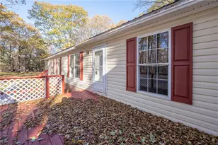 402 Ridgeview Rd, Jenner Township, PA 15531 - Photo 3