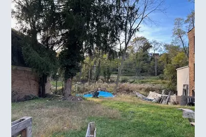 1327 Grotto St, Pittsburgh, PA 15206 - Photo 7