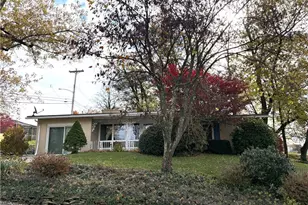 5003 Clifton Dr, Hopewell Township, PA 15001 - Photo 1