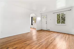 1525 Collins Rd, Pittsburgh, PA 15221 - Photo 3