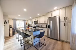 267 Great Smokey Dr, Pittsburgh, PA 15239 - Photo 9