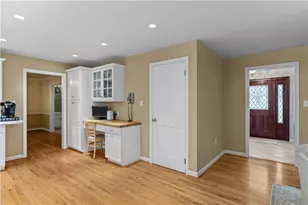 3001 Swansea Crescent W, Hampton, PA 15101 - Photo 5