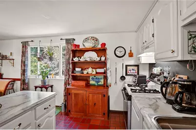 1015 Highfield Rd, Bethel Park, PA 15102 - Photo 11