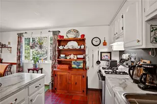 1015 Highfield Rd, Bethel Park, PA 15102 - Photo 11