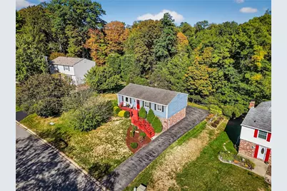 1015 Highfield Rd, Bethel Park, PA 15102 - Photo 35