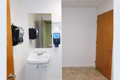 424 E Gibson Avenue, Connellsville, PA 15425 - Photo 13