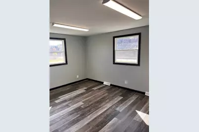 810 Carlton Dr, Bentleyville, PA 15314 - Photo 11