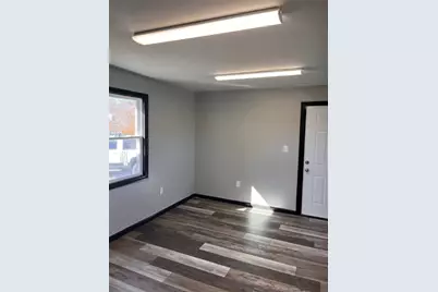 810 Carlton Dr, Bentleyville, PA 15314 - Photo 5