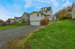 620 Wayne Ave, Ellwood City, PA 16117 - Photo 5