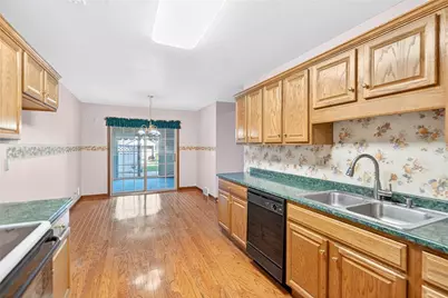 1010 Timberwood Dr, Chippewa Township, PA 15010 - Photo 9