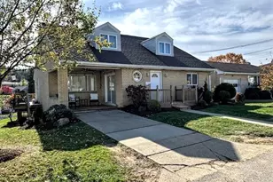 640 Green St, Belle Vernon, PA 15012 - Photo 1