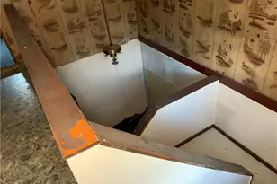 302 Arcadia Rd, Montgomery-Grant, PA 15712 - Photo 9