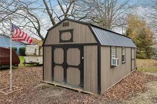 1802 Park Ln, Pymatuning Township, PA 16125 - Photo 37