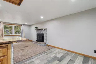 1802 Park Ln, Pymatuning Township, PA 16125 - Photo 11