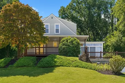 148 Longvue Dr, Ross Twp, PA 15237 - Photo 1