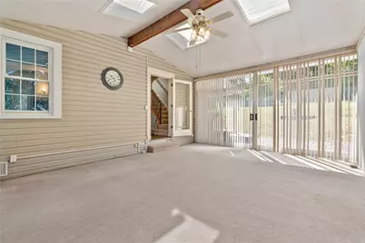 148 Longvue Dr, Ross Twp, PA 15237 - Photo 9