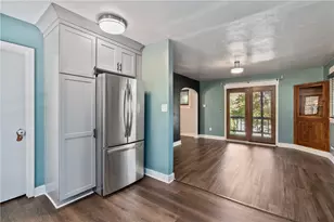 148 Longvue Dr, Ross Twp, PA 15237 - Photo 17