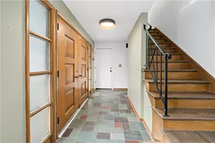 7716 Wick Dr, Ross Twp, PA 15237 - Photo 3