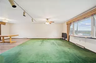 502 Hemlock, Mt Pleasant Boro, PA 15666 - Photo 5