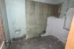 403 State St, Clairton, PA 15025 - Photo 9