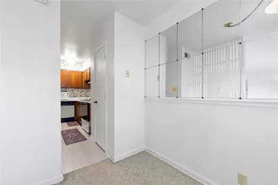 103 Jamestown Dr #C, Scott Township, PA 15216 - Photo 11