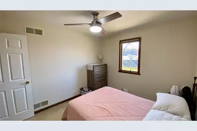 200 Porter, Springdale Boro, PA 15144 - Photo 13