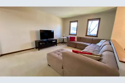 200 Porter, Springdale Boro, PA 15144 - Photo 3