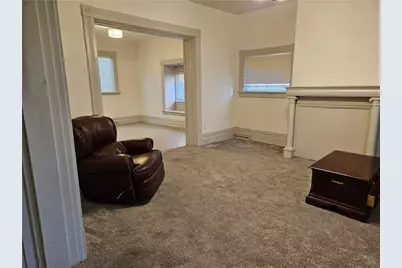 629 R Walnut St, Irwin, PA 15642 - Photo 5