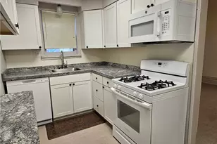 629 R Walnut St, Irwin, PA 15642 - Photo 11