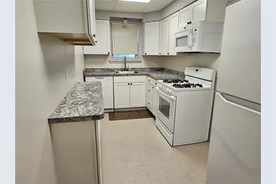 629 R Walnut St, Irwin, PA 15642 - Photo 9