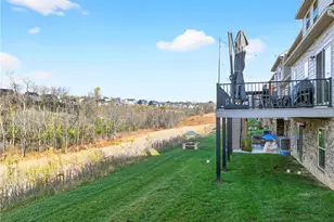 6001 Kapalua Ln, Penn Twp, PA 15644 - Photo 7
