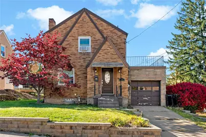 425 Macarthur St, McKees Rocks, PA 15136 - Photo 1