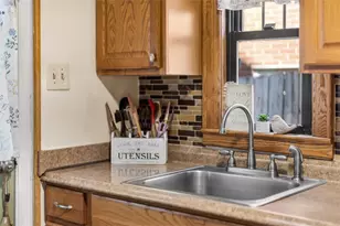 661 Dunster St, Pittsburgh, PA 15226 - Photo 13