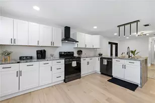 1112 James St, Pittsburgh, PA 15212 - Photo 3