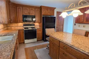 21 Stella St, Burgettstown Boro, PA 15021 - Photo 3