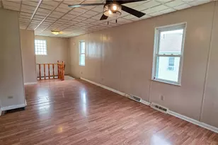 404 E 4th Ave, Smith Township, PA 15054 - Photo 7