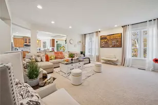 1005 Autumn Woods Dr, Moon-Crescent Township, PA 15108 - Photo 11