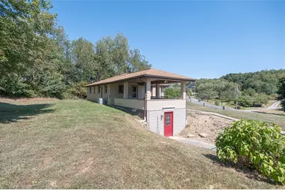 204 Marburger Rd, Forward Township, PA 16033 - Photo 29