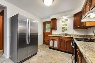 3999 Boulevard Dr, Pittsburgh, PA 15217 - Photo 15