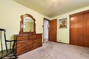 3999 Boulevard Dr, Pittsburgh, PA 15217 - Photo 27