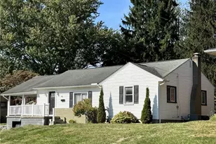 110 W Sheridan Ave, New Castle, PA 16105 - Photo 1