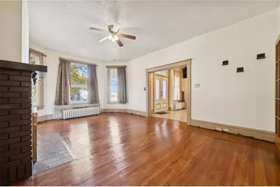 120 N 1st St, Jeannette, PA 15644 - Photo 5