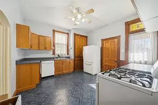 120 N 1st St, Jeannette, PA 15644 - Photo 9