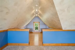 120 N 1st St, Jeannette, PA 15644 - Photo 27