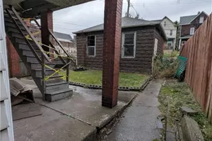 507 Center St, East Pittsburgh, PA 15112 - Photo 3