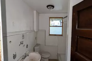507 Center St, East Pittsburgh, PA 15112 - Photo 13