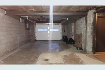 411 Center Street, Hyde Park, PA 15641 - Photo 23