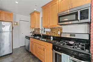 226 Fisk, Pittsburgh, PA 15201 - Photo 9