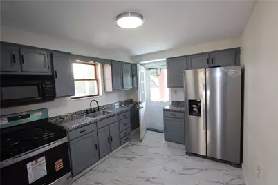 328 Center St, East Pittsburgh, PA 15112 - Photo 9